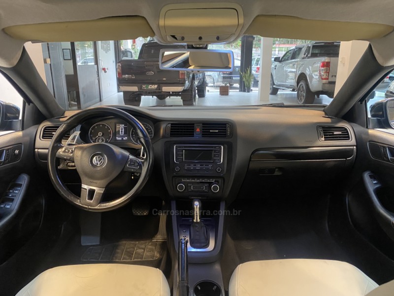 JETTA 2.0 COMFORTLINE FLEX 4P TIPTRONIC - 2012 - BENTO GONçALVES