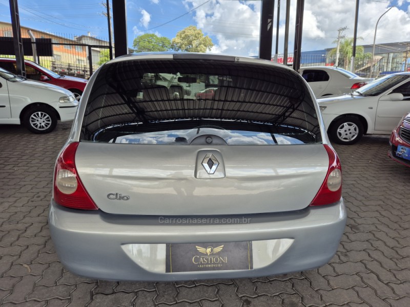 CLIO 1.0 16V FLEX 4P MANUAL - 2009 - CAXIAS DO SUL