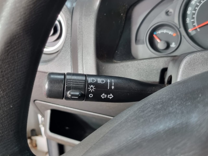 PRISMA 1.0 MPFI JOY 8V FLEX 4P MANUAL - 2007 - TEUTôNIA