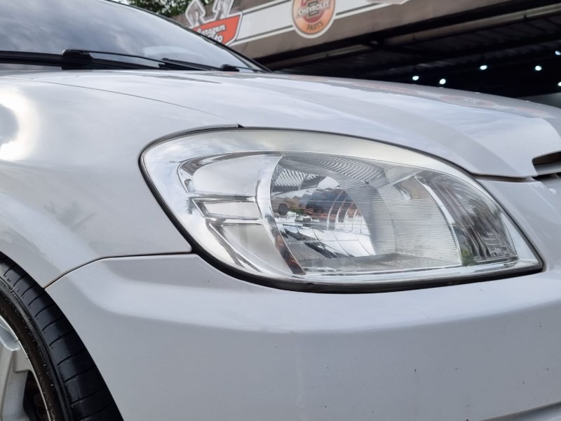 PRISMA 1.0 MPFI JOY 8V FLEX 4P MANUAL - 2007 - TEUTôNIA