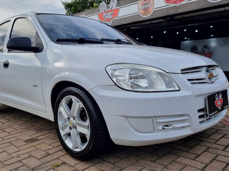 PRISMA 1.0 MPFI JOY 8V FLEX 4P MANUAL - 2007 - TEUTôNIA