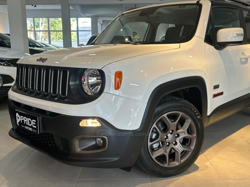 RENEGADE 1.8 16V FLEX 75 ANOS 4P AUTOMÁTICO - 2016 - CAXIAS DO SUL