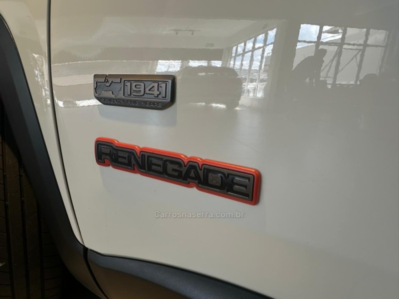 RENEGADE 1.8 16V FLEX 75 ANOS 4P AUTOMÁTICO - 2016 - CAXIAS DO SUL