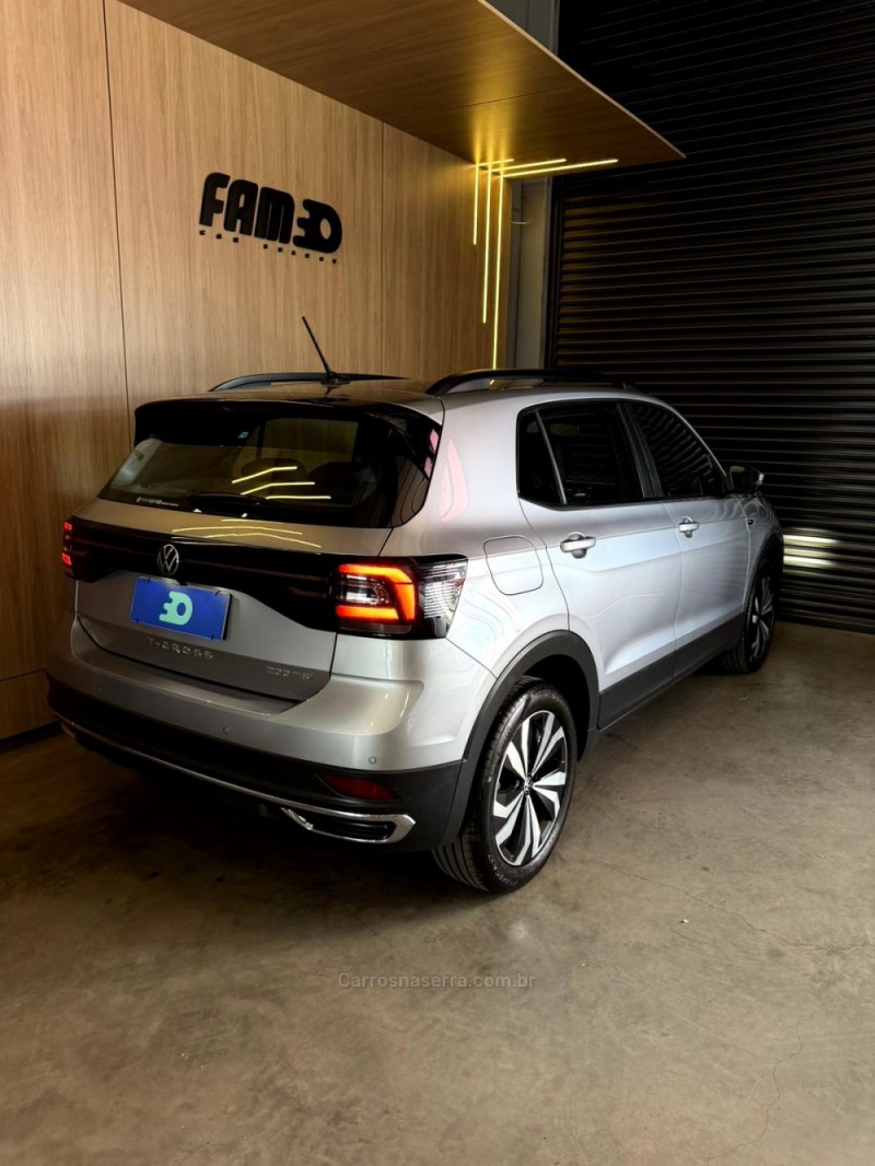 T-CROSS 1.0 COMFORTLINE TSI FLEX 4P AUTOMÁTICO - 2024 - LAJEADO