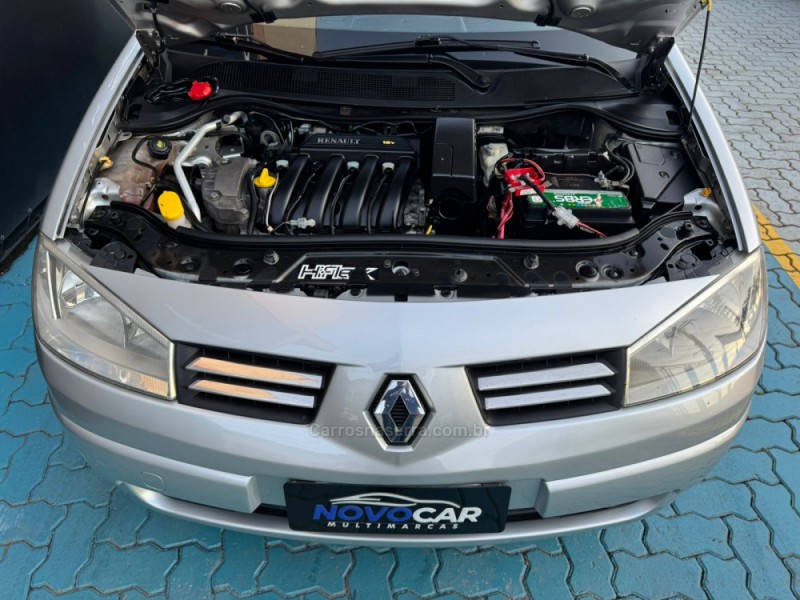 MÉGANE 1.6 DYNAMIQUE GRAND TOUR 16V FLEX 4P MANUAL - 2011 - ESTâNCIA VELHA