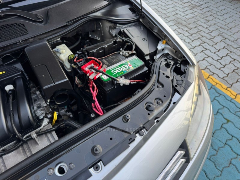 MÉGANE 1.6 DYNAMIQUE GRAND TOUR 16V FLEX 4P MANUAL - 2011 - ESTâNCIA VELHA