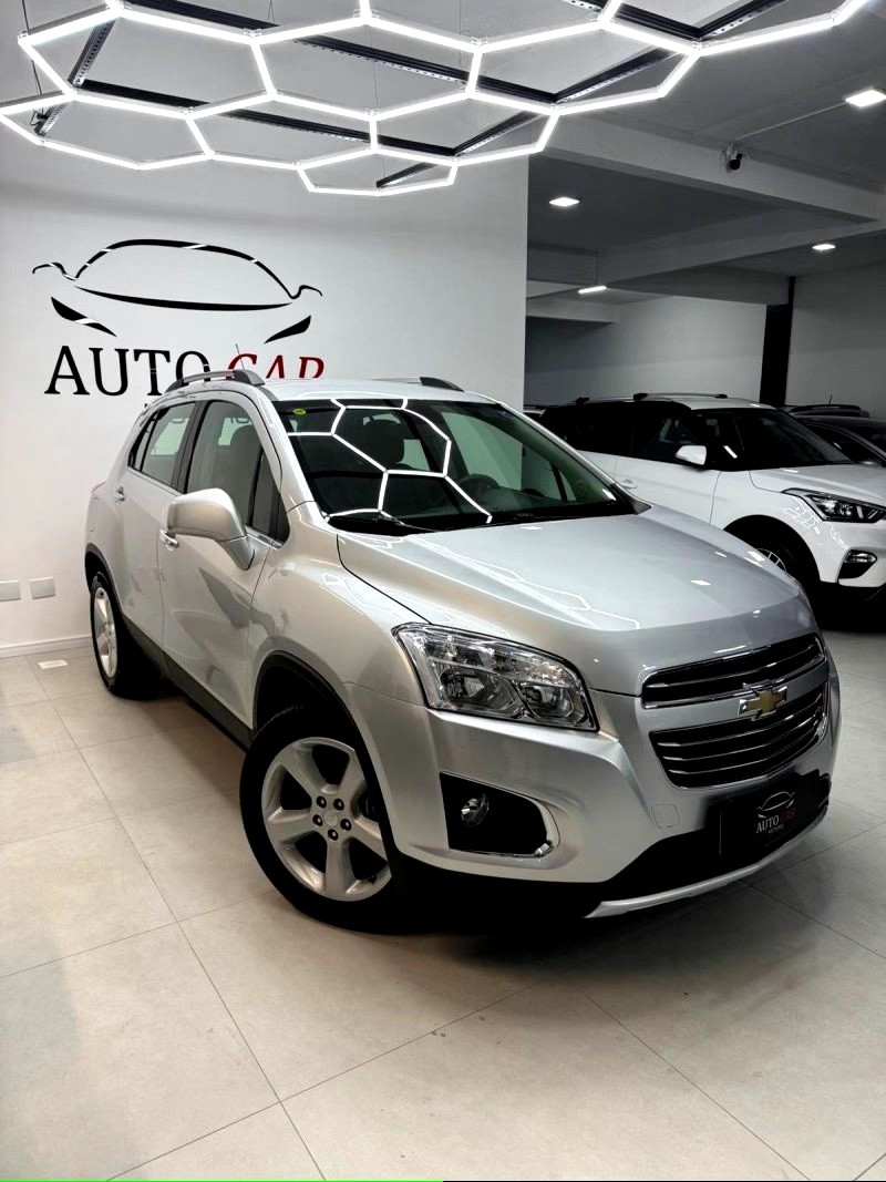 tracker 1.8 mpfi ltz 4x2 16v flex 4p automatico 2016 caxias do sul