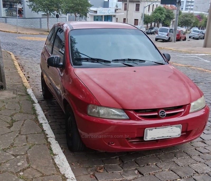CELTA 1.0 MPFI SUPER 8V GASOLINA 2P MANUAL - 2004 - NOVA PRATA