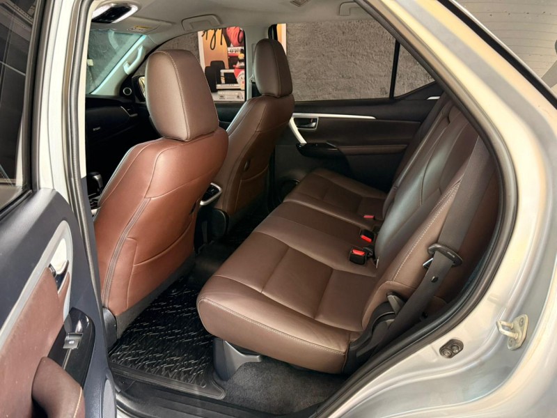 HILUX SW4 2.8 SRX 4X4 16V TURBO INTERCOOLER DIESEL 4P AUTOMÁTICO - 2016 - FARROUPILHA