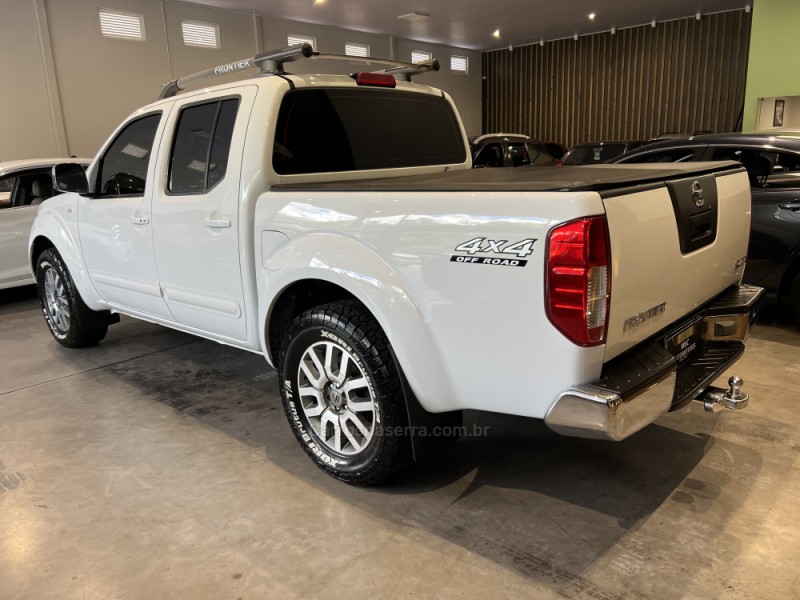 FRONTIER 2.5 SL 4X4 CD TURBO ELETRONIC DIESEL 4P AUTOMÁTICO - 2015 - CAXIAS DO SUL