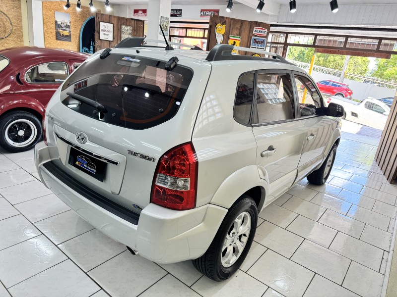 TUCSON 2.0 MPFI GLS 16V 143CV 2WD GASOLINA 4P AUTOMÁTICO - 2013 - CAXIAS DO SUL