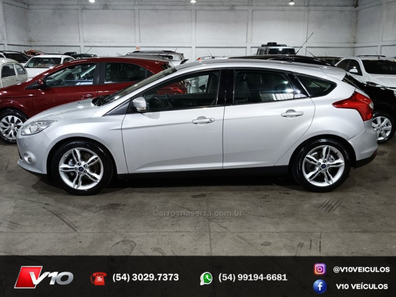 FOCUS 2.0 SE HATCH 16V FLEX 4P AUTO - 2015 - CAXIAS DO SUL
