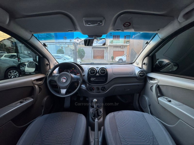 PALIO 1.0 MPI ATTRACTIVE 8V FLEX 4P MANUAL - 2014 - ESTâNCIA VELHA