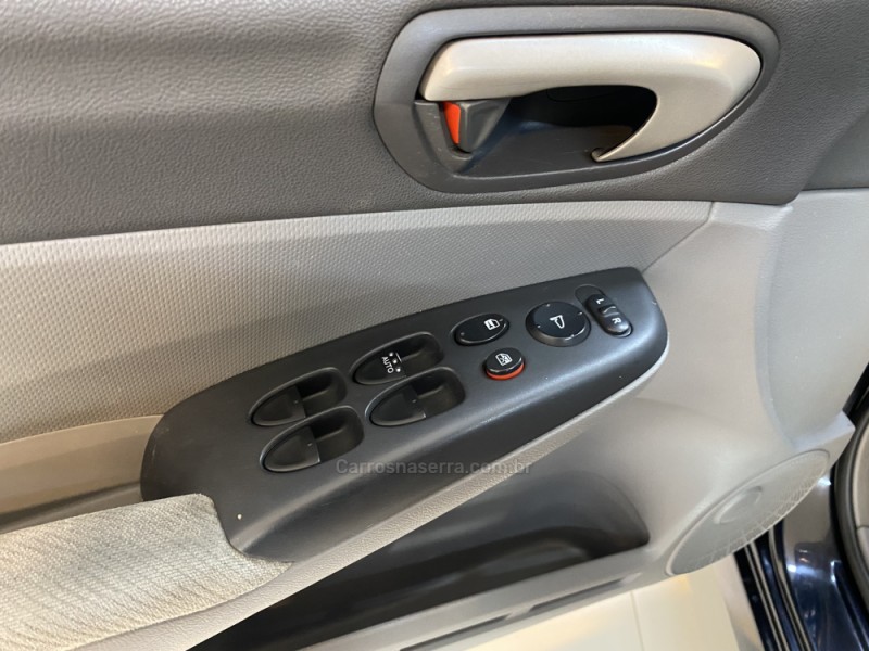 CIVIC 1.8 LXS 16V GASOLINA 4P AUTOMÁTICO - 2010 - BENTO GONçALVES