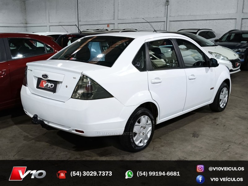 FIESTA 1.6 MPI CLASS SEDAN 8V FLEX 4P MANUAL - 2013 - CAXIAS DO SUL