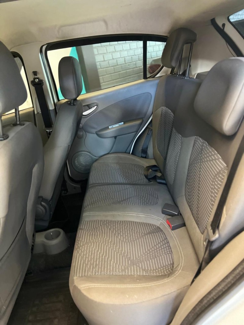 PALIO 1.0 MPI ATTRACTIVE ITÁLIA 8V FLEX 4P MANUAL - 2014 - NOVO HAMBURGO