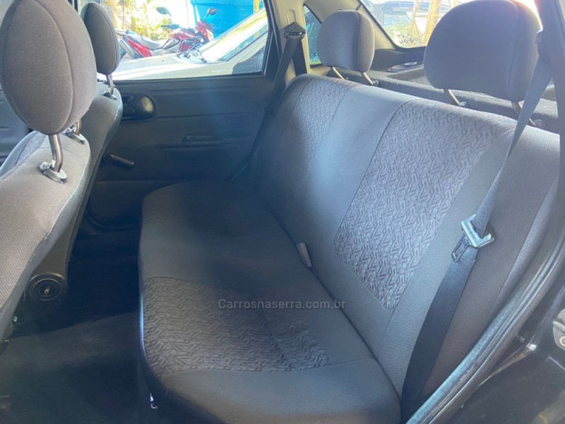 CLASSIC 1.0 MPFI VHC SUPER 8V GASOLINA 4P MANUAL - 2005 - CANELA