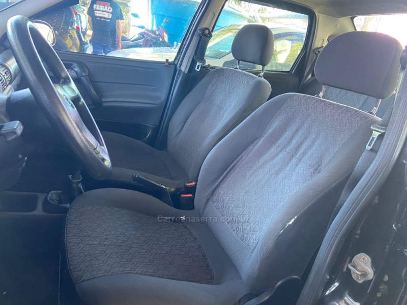 CLASSIC 1.0 MPFI VHC SUPER 8V GASOLINA 4P MANUAL - 2005 - CANELA