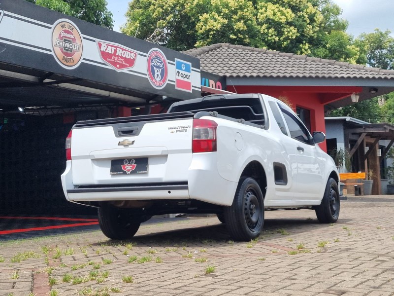 MONTANA 1.4 MPFI COMBO CS 8V ECONO FLEX 2P MANUAL - 2016 - TEUTôNIA