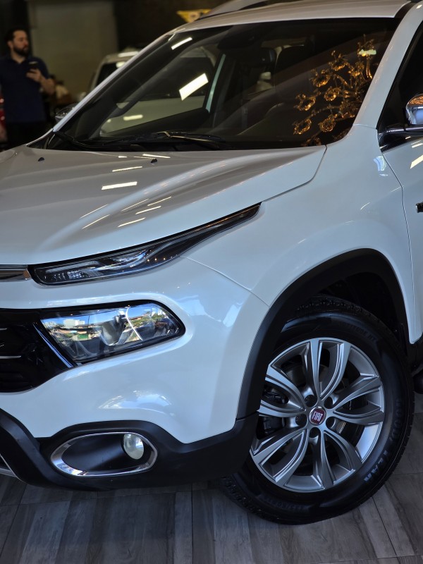 TORO 2.0 16V TURBO DIESEL RANCH AT 4X4 AUTOMÁTICO - 2020 - CAXIAS DO SUL