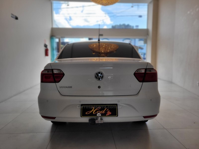 VOYAGE 1.0 MI 8V FLEX 4P MANUAL - 2021 - CANELA