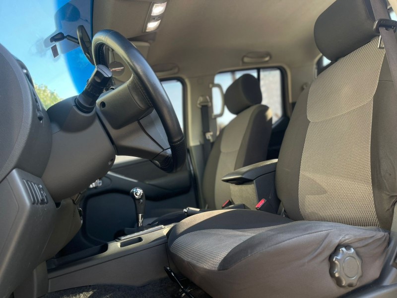 FRONTIER 2.5 SV ATTACK 4X4 CD TURBO ELETRONIC DIESEL 4P AUTOMÁTICO - 2015 - CAXIAS DO SUL