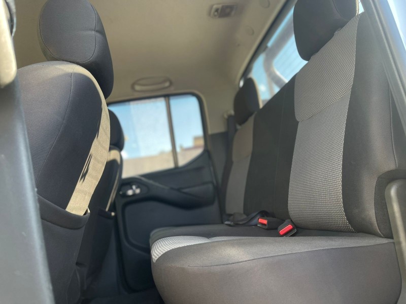 FRONTIER 2.5 SV ATTACK 4X4 CD TURBO ELETRONIC DIESEL 4P AUTOMÁTICO - 2015 - CAXIAS DO SUL