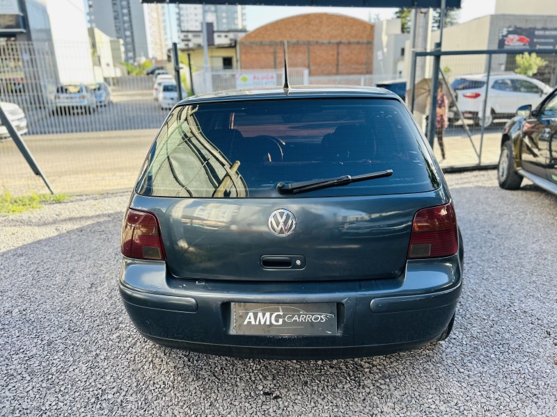 GOLF 2.0 MI COMFORTLINE 8V GASOLINA 4P MANUAL - 2002 - CAXIAS DO SUL