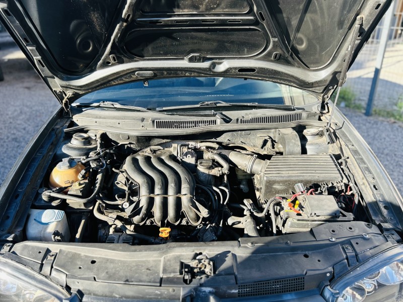 GOLF 2.0 MI COMFORTLINE 8V GASOLINA 4P MANUAL - 2002 - CAXIAS DO SUL