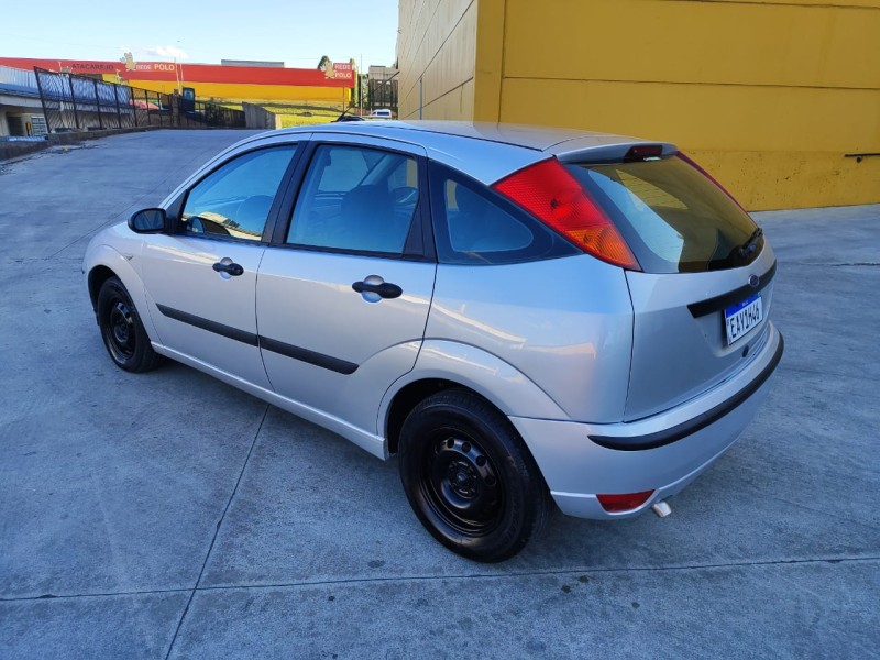 FOCUS 1.6 SE 8V FLEX 4P MANUAL - 2008 - FARROUPILHA