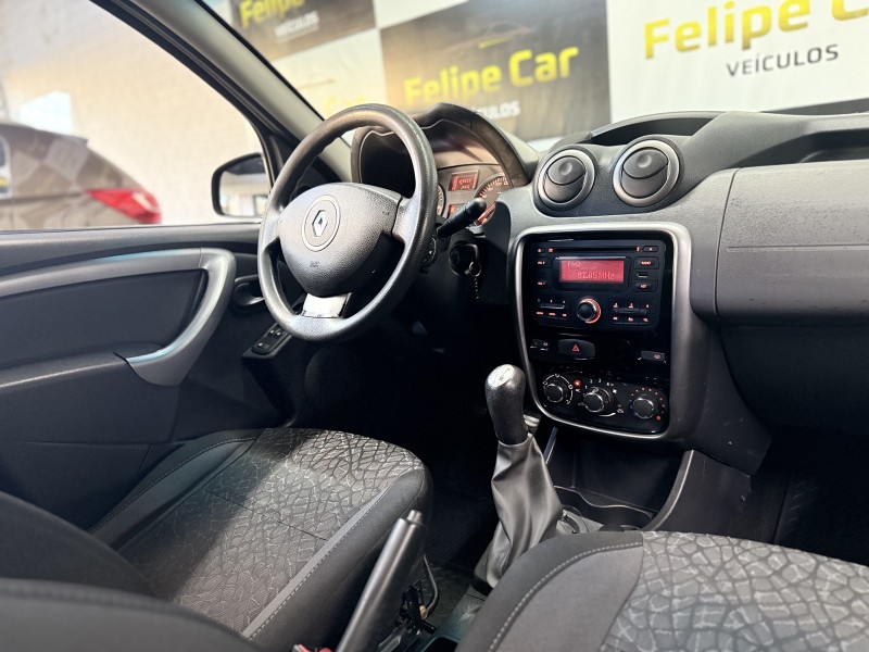 DUSTER 1.6 OUTDOOR 4X2 16V FLEX 4P MANUAL - 2015 - CAXIAS DO SUL