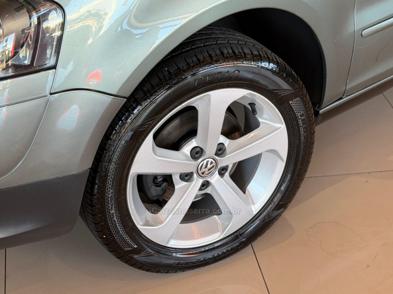 SPACEFOX 1.6 MI SPORTLINE 8V FLEX 4P MANUAL - 2010 - DOIS IRMãOS