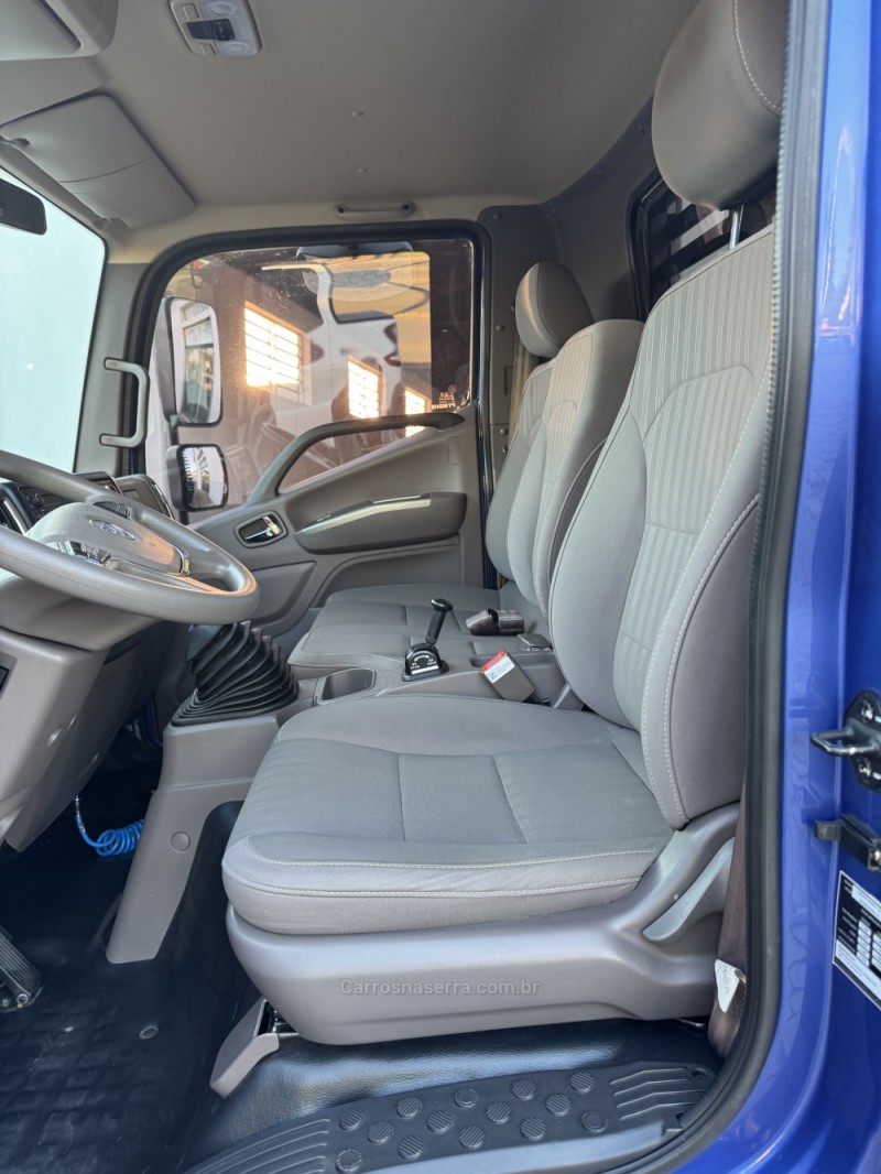 AUMARK 6.50AK 3.8 4X2 - 2023 - VERANóPOLIS