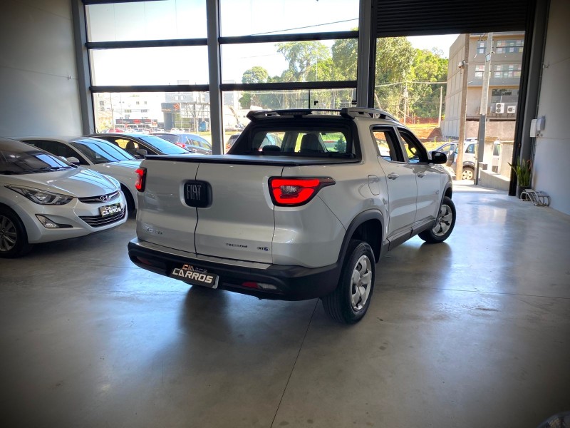 TORO 1.8 16V EVO FLEX FREEDOM AUTOMÁTICO - 2017 - LAJEADO