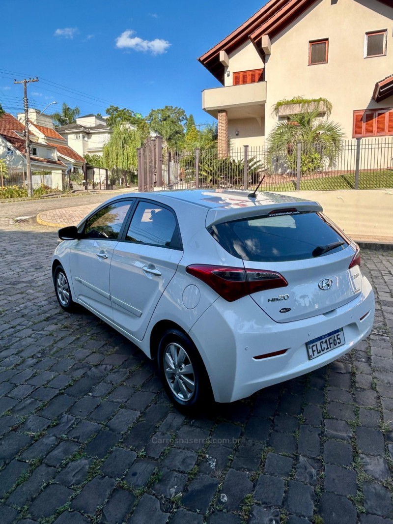 HB20 1.6 COMFORT PLUS 16V FLEX 4P AUTOMÁTICO - 2014 - VERANóPOLIS