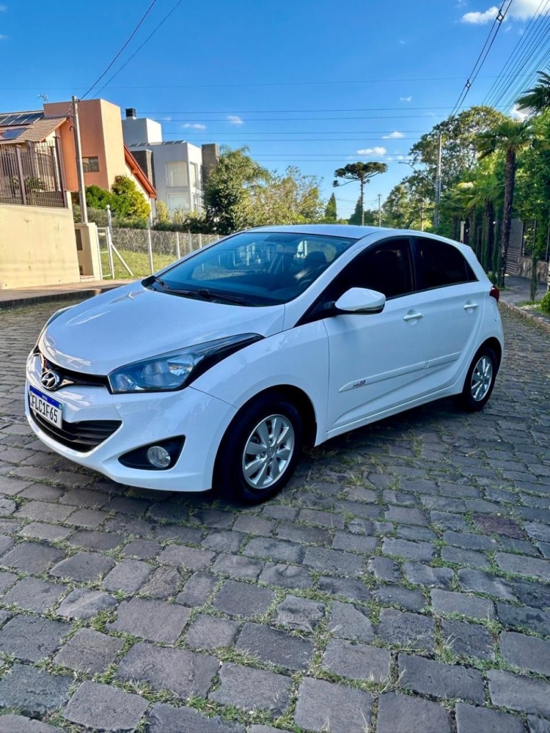 hb20 1.6 comfort plus 16v flex 4p automatico 2014 veranopolis