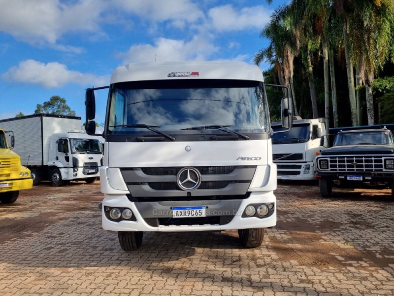 ATEGO 2429  - 2013 - PORTãO