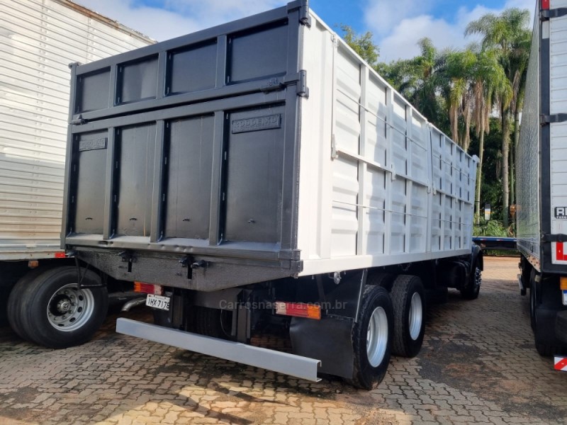 L-1518  - 1989 - PORTãO