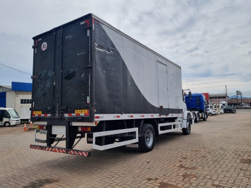 ATRON 1319  - 2014 - PORTãO