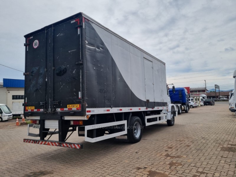 ATRON 1319  - 2014 - PORTãO