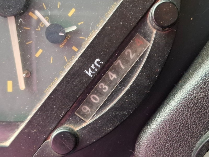 L-1620 3 EIXOS - 2001 - PORTãO