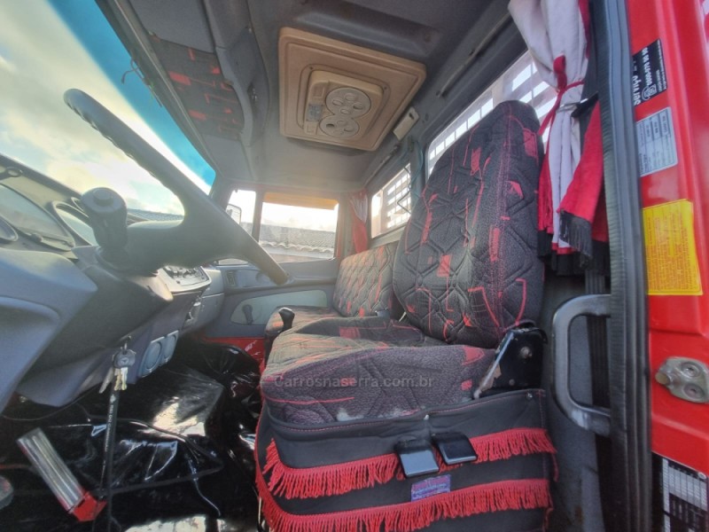 L-1620 3 EIXOS - 2001 - PORTãO