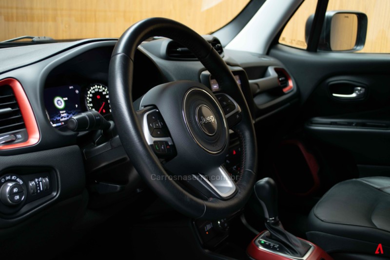 RENEGADE 2.0 16V TURBO DIESEL TRAILHAWK 4P 4X4 AUTOMÁTICO - 2021 - GARIBALDI