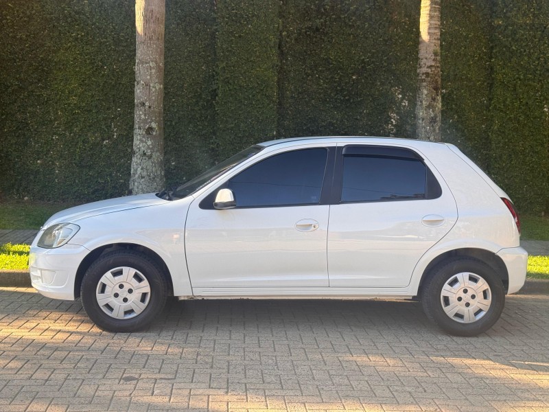 CELTA 1.0 MPFI SPIRIT 8V FLEX 4P MANUAL - 2014 - CAXIAS DO SUL