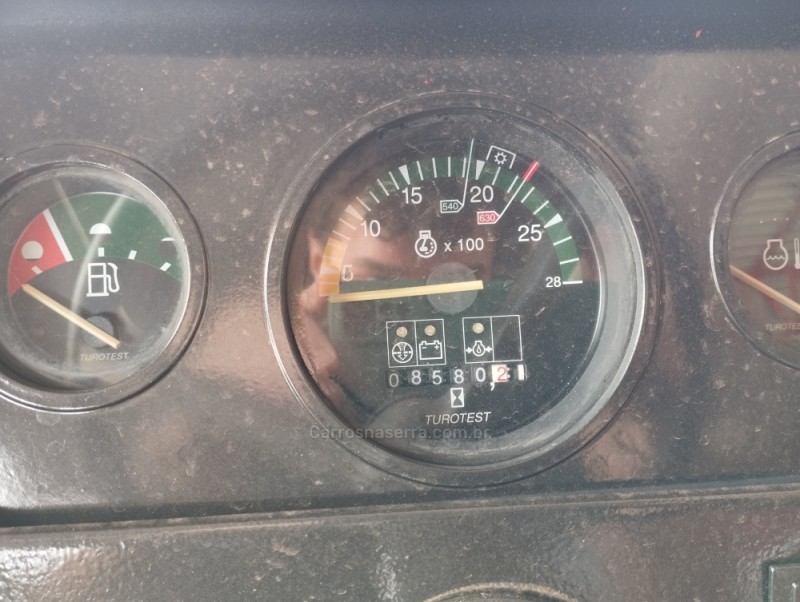 TRATOR 275  - 2003 - GUAPORé