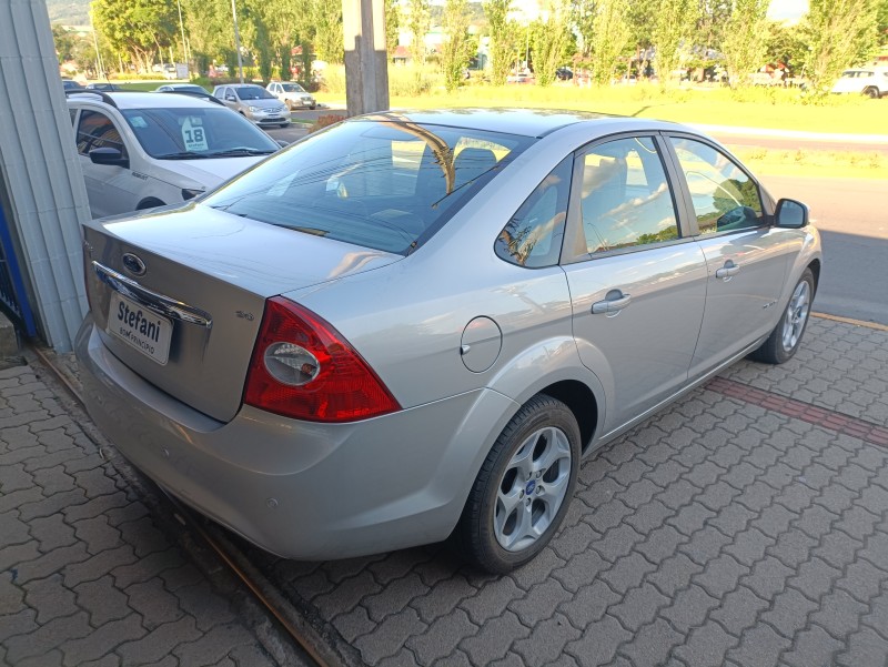 FOCUS 2.0 TITANIUM SEDAN 16V FLEX 4P AUTOMÁTICO - 2013 - BOM PRINCíPIO