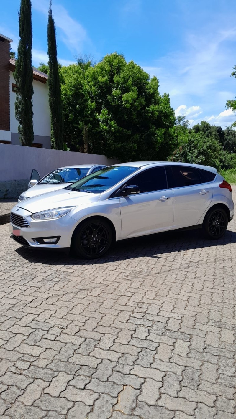 FOCUS 2.0 TITANIUM SEDAN 16V FLEX 4P AUTOMÁTICO - 2016 - ESTRELA