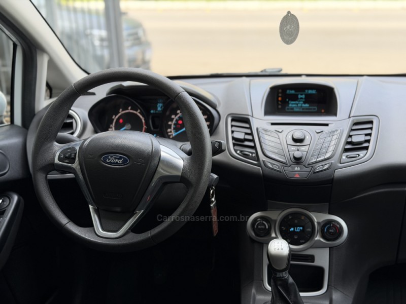FIESTA 1.6 SE HATCH 16V FLEX 4P MANUAL - 2015 - NOVA PRATA