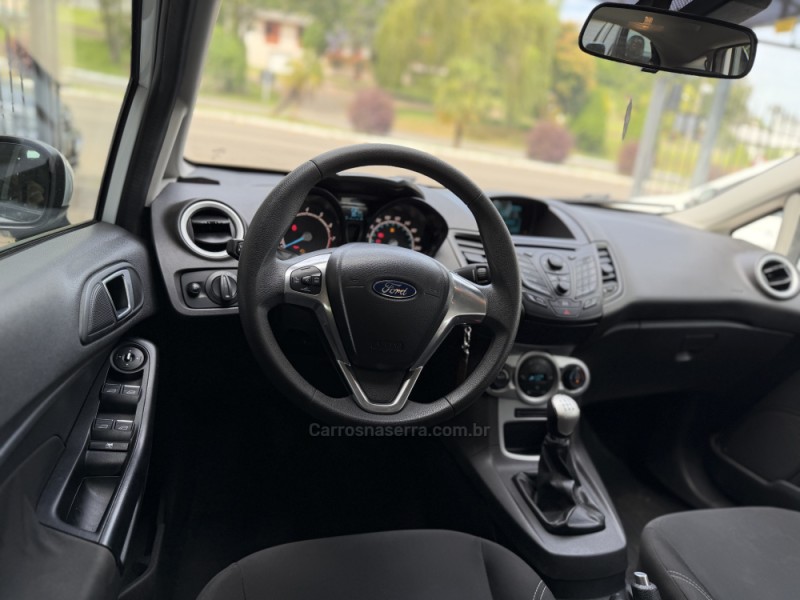FIESTA 1.6 SE HATCH 16V FLEX 4P MANUAL - 2015 - NOVA PRATA
