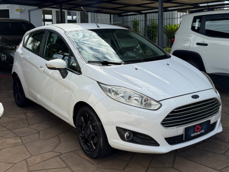 fiesta 1.6 se hatch 16v flex 4p manual 2015 nova prata
